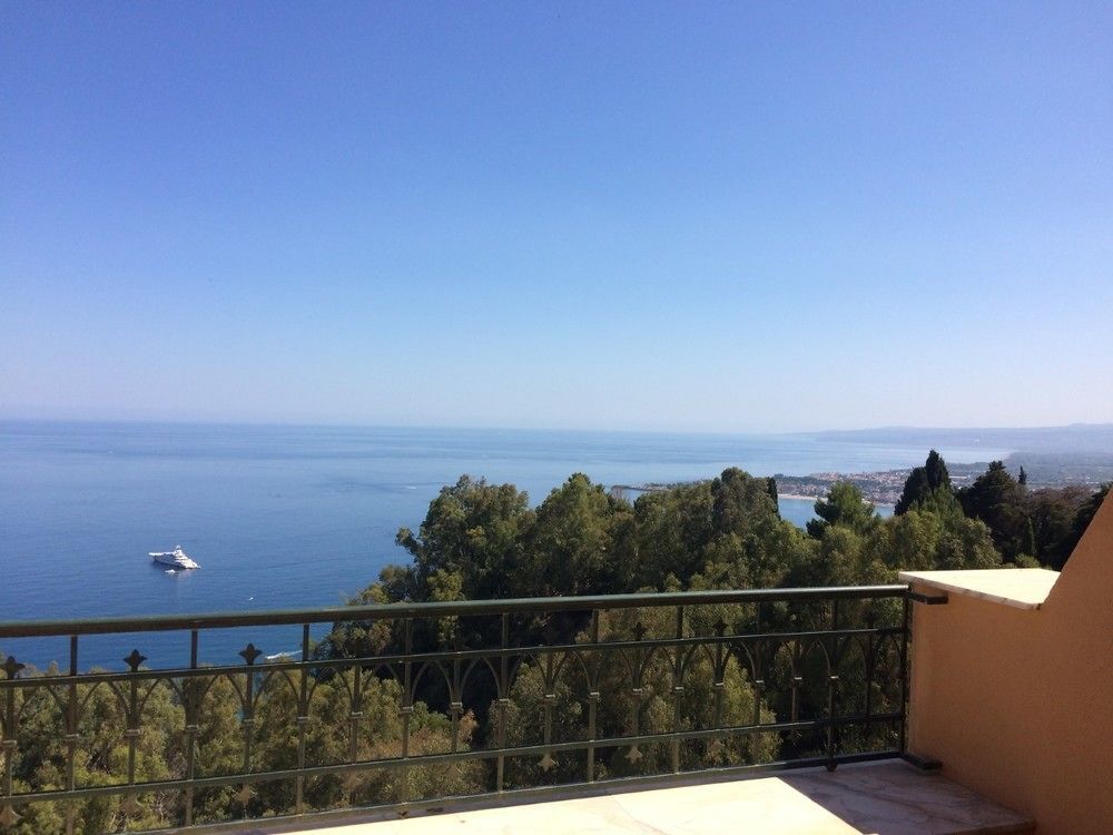 Hotel Villa Riis Taormina Exterior foto